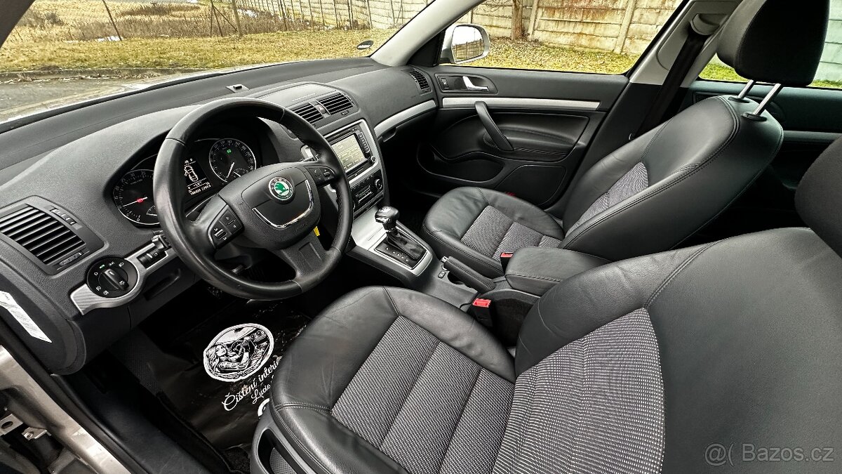 ŠKODA OCTAVIA 2.0 TDI DSG - 9