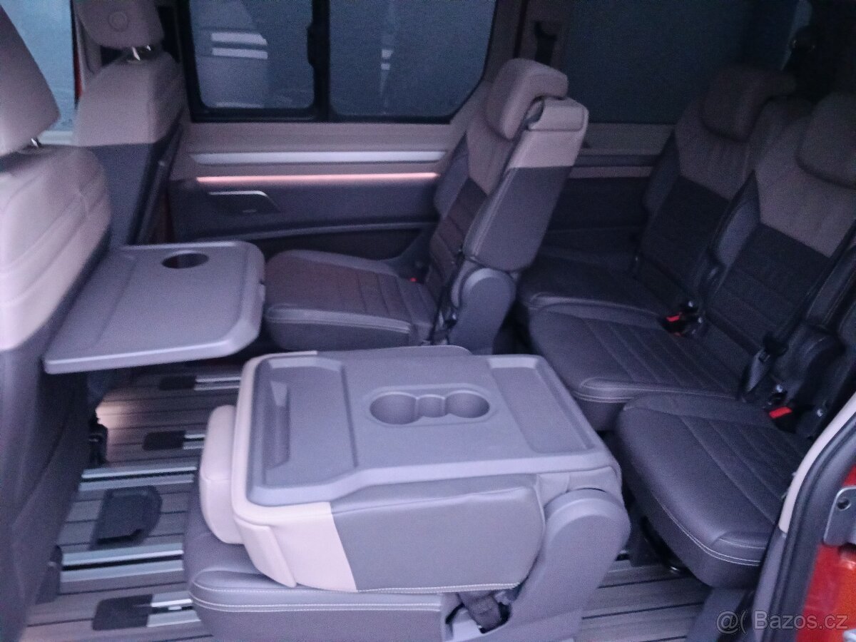 Volkswagen Multivan 2,0 TSI 150kW LONG STYLE - 9