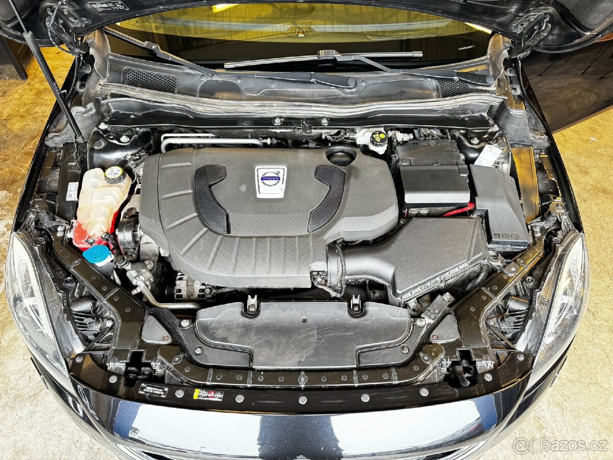 Volvo v40 d3 - 9