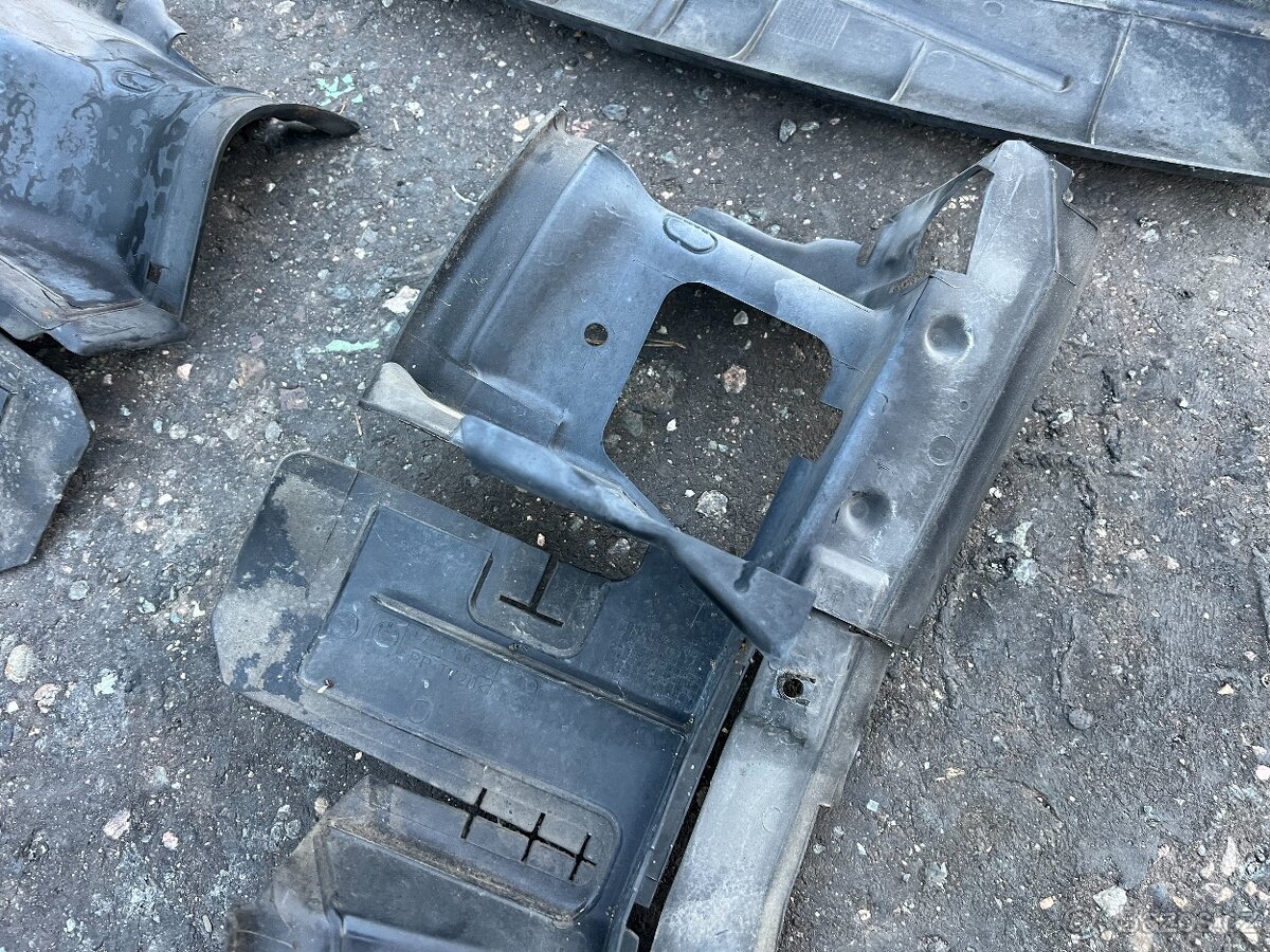 BMW E36 vanička + boční deflektory - 9