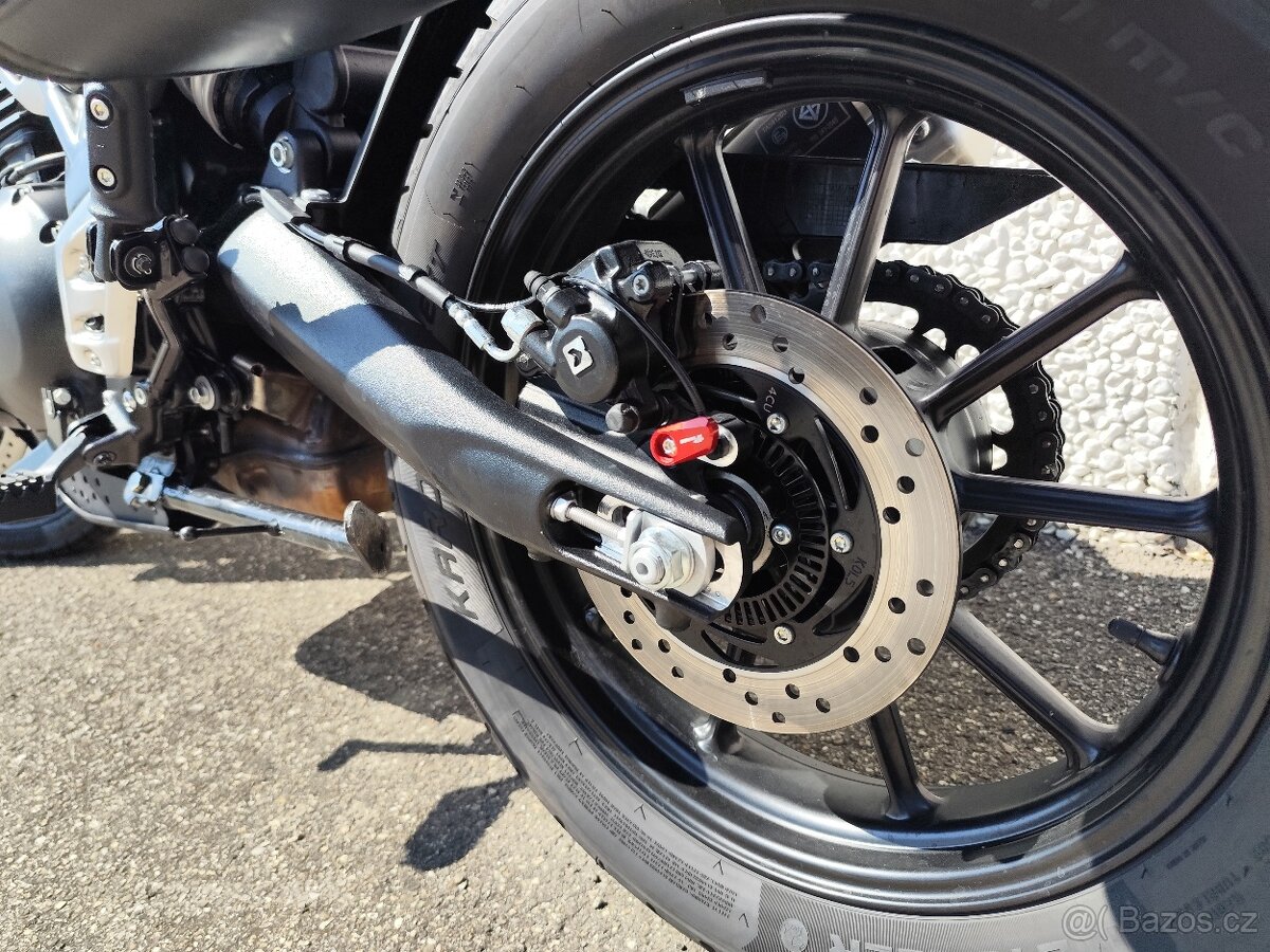 TRIUMPH SCRAMBLER 400 - 9