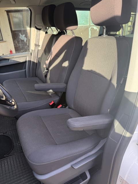VW Caravelle 2.0 TDI DSG - 9