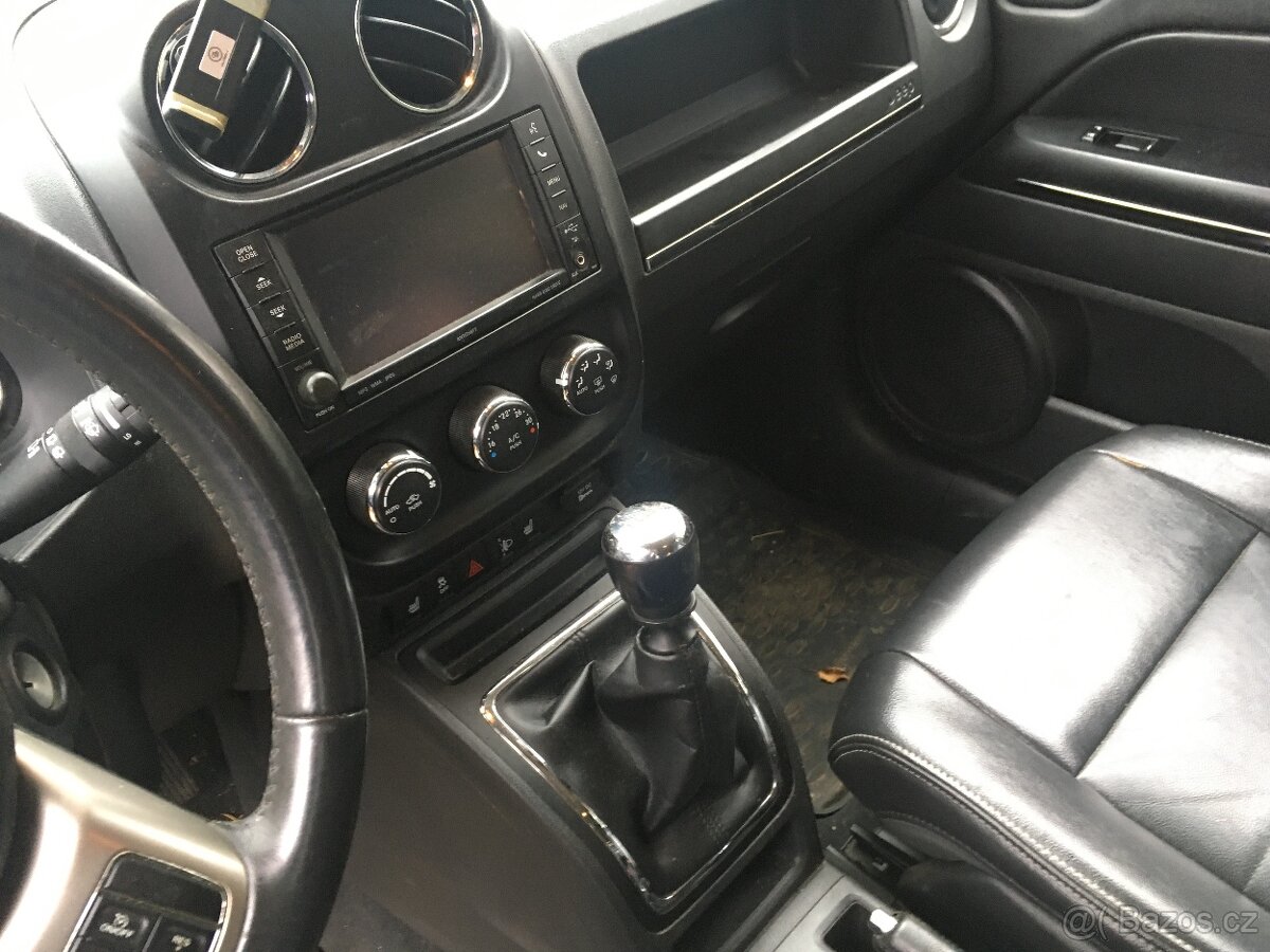 Jeep Compass 2.2 CRDi, r.v. 2012 (4x4)-Rezervace - 9