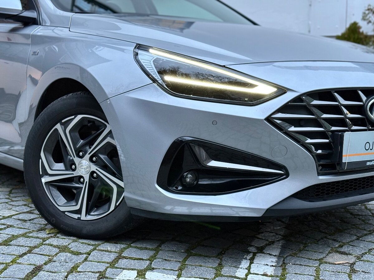 Hyundai i30 kombi 1.5 TGDI, SMART, 2022, ČR - 9