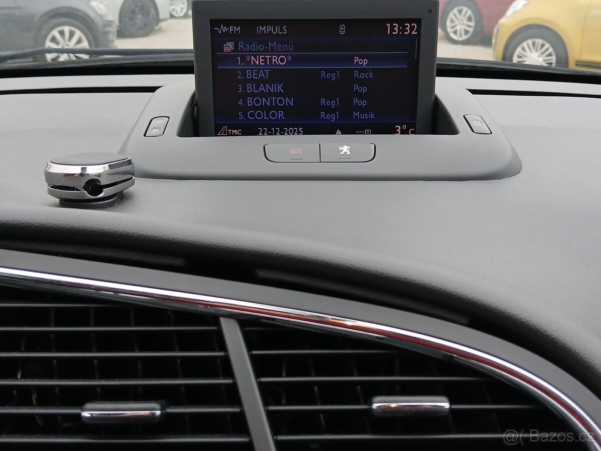 Peugeot 3008 2.0HDi , 110 kW nafta, 2011 - 9