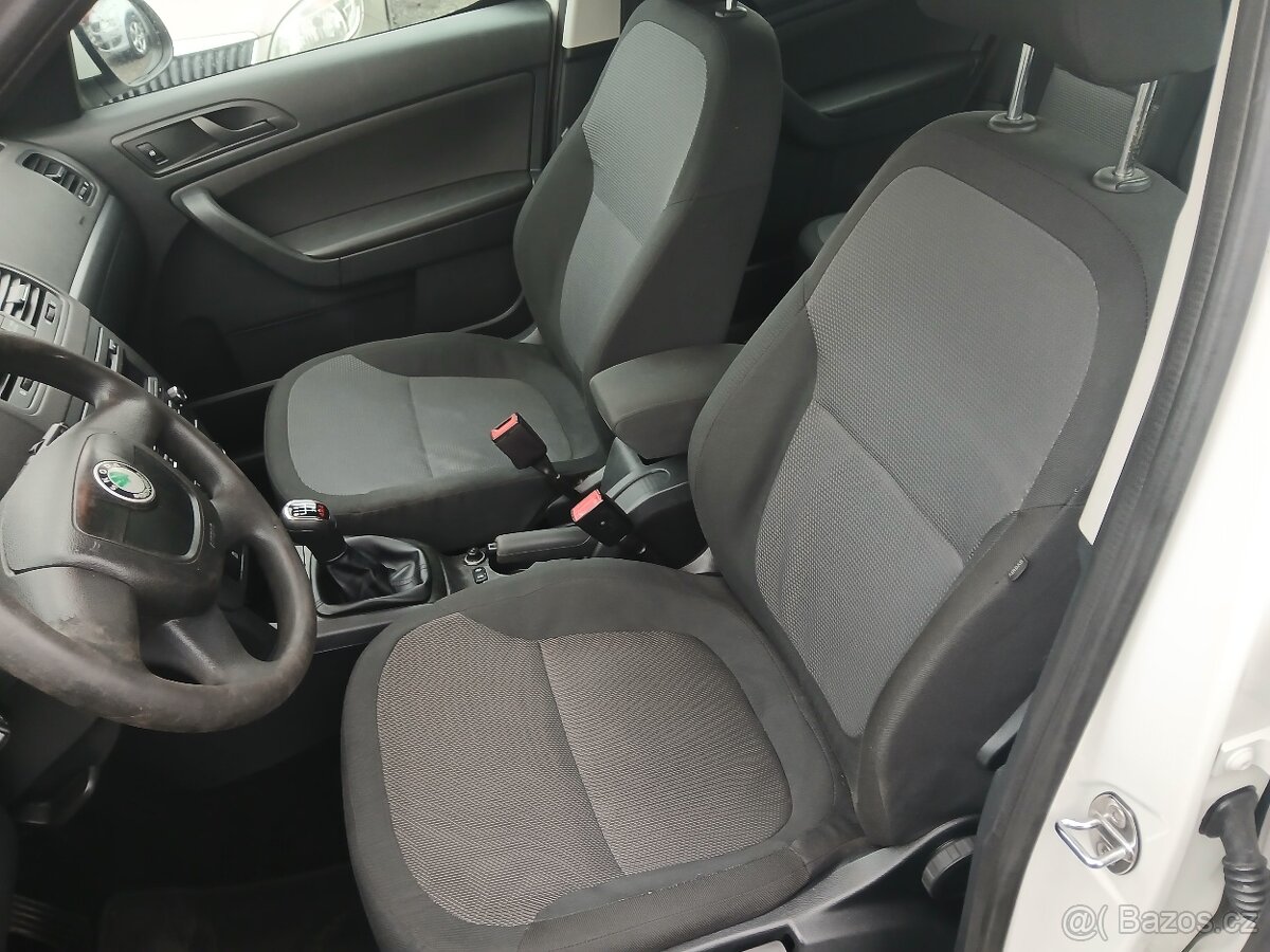 Škoda Yeti 2.0 TDi 4x4 AMBIENTE - 9