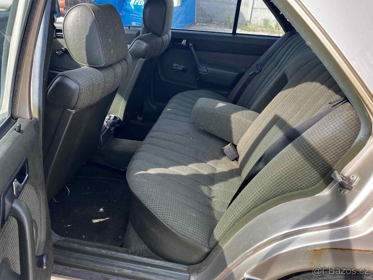 Mercedes-Benz 190 E W201 - 9