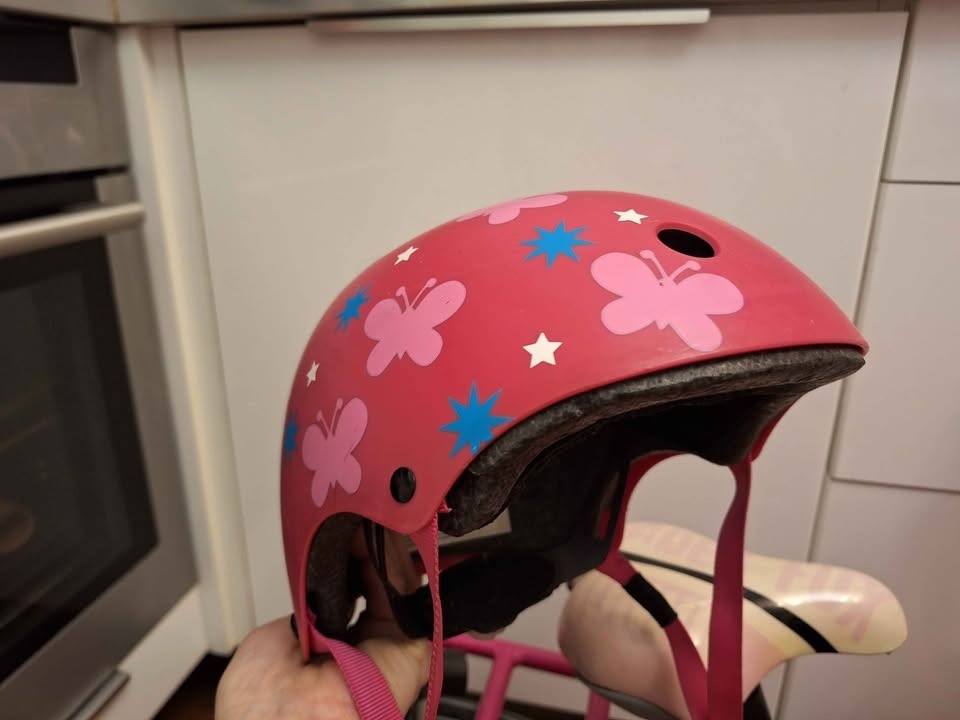 Dětské kolo vel.14 + helma a kolečka - 9