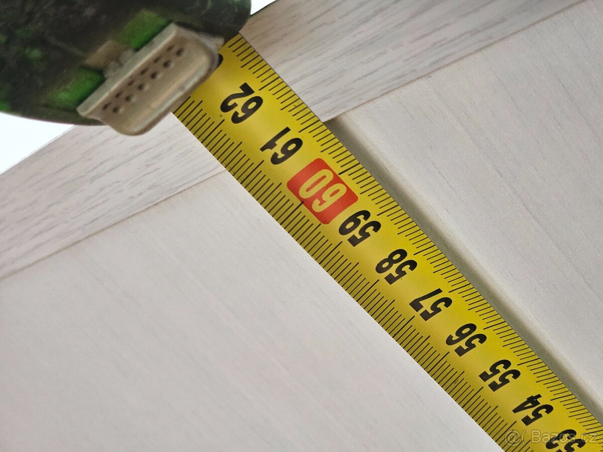 Noční stolek ikea - 9