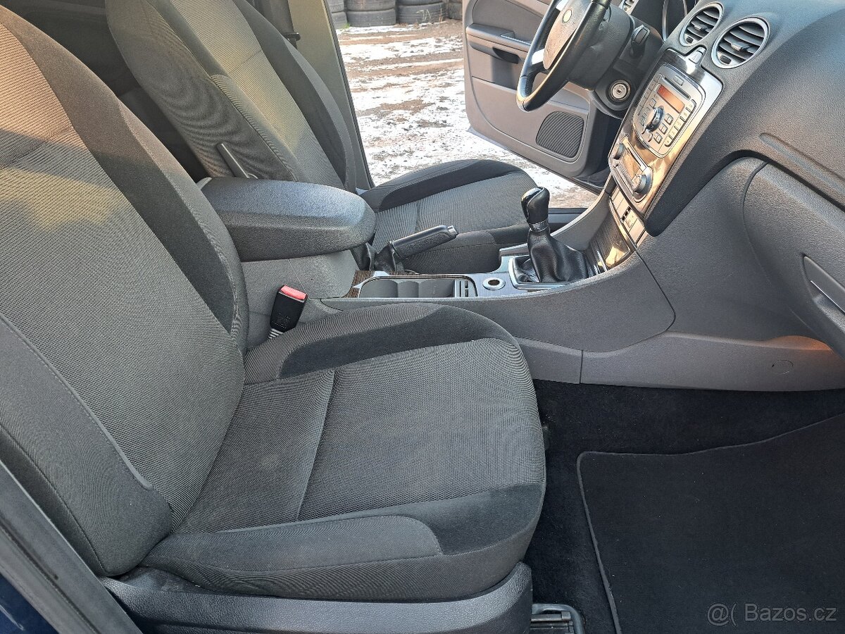 ford focus combi 2008 - 9