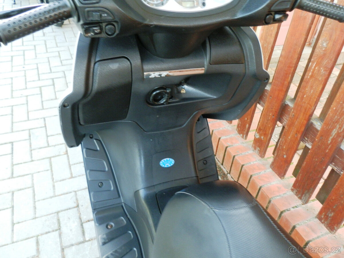 Piaggio X7 125 - 9