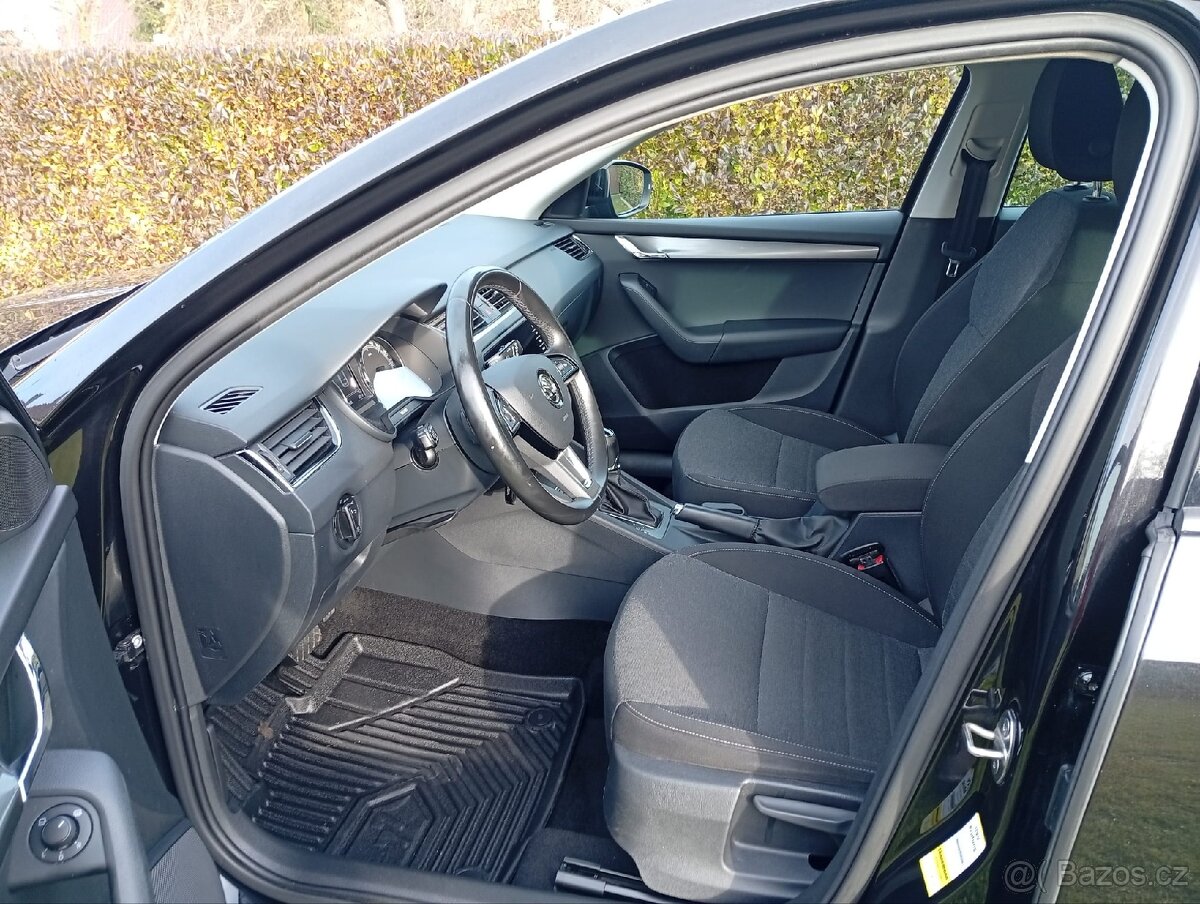 ŠKODA OCTAVIA III 2.0 TDI 109000 km - 9
