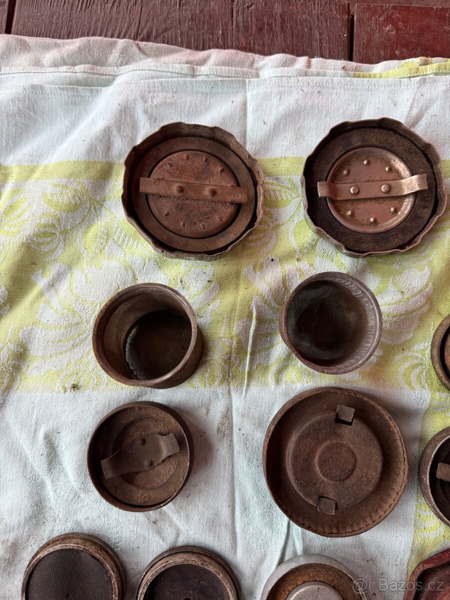 Víčka na motocykly - 9