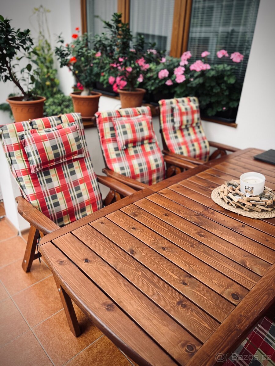 Prodám zánovní velice krásný a bytelný zahradní nábytek. - 9