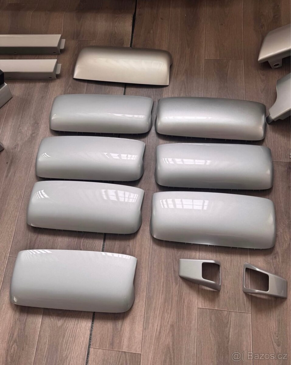 VOLVO E5/E6 lakované díly - 9