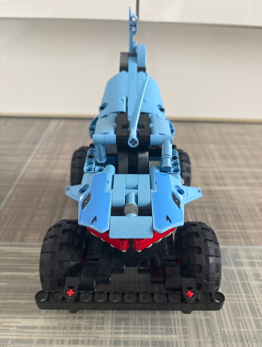 Lego Technic 42134 - Monster Jam Megalodon - 9