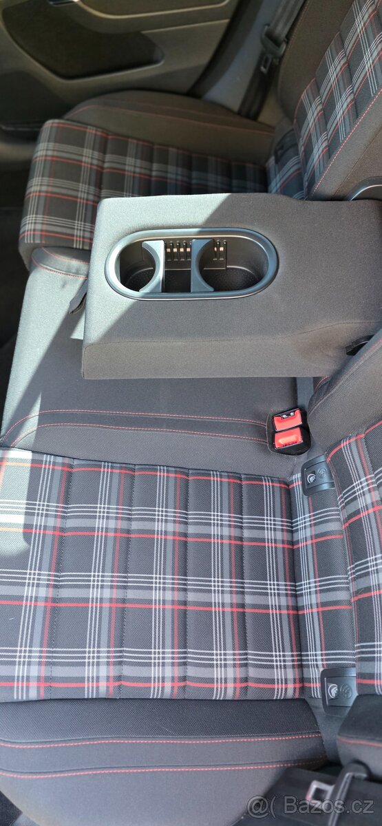 Volkswagen Golf 7 GTI 2.0 TSI 162 kW - 9