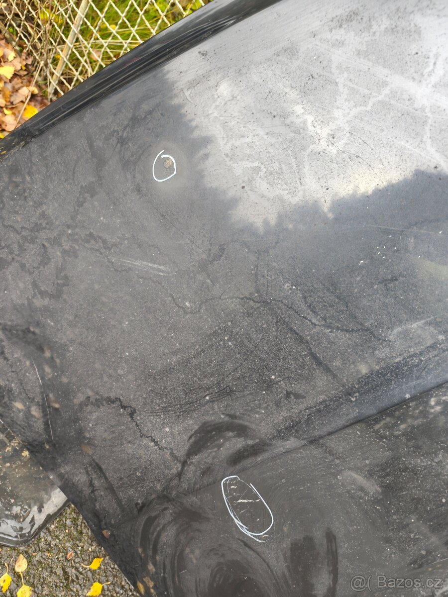 Skoda Octavia 2 - přední kapota - 9