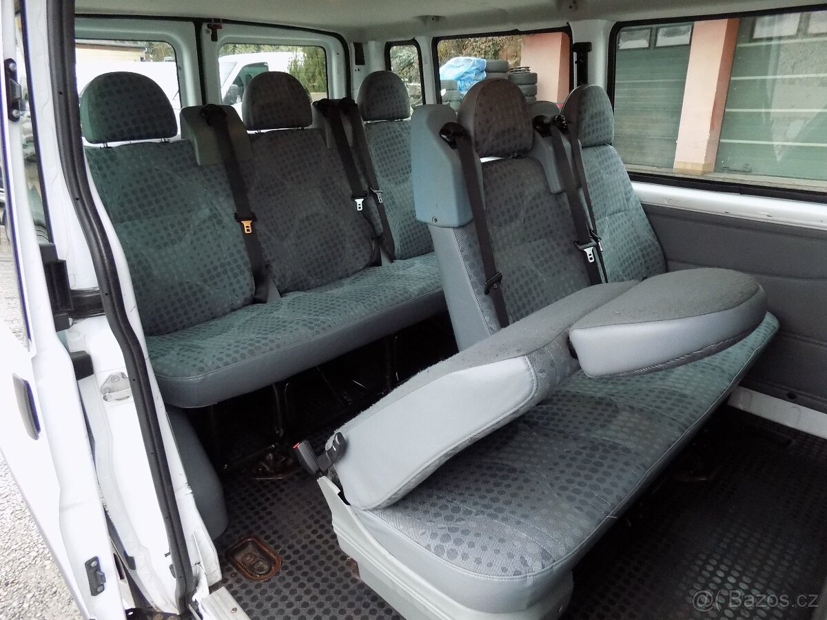 Ford Transit 2.2 TDCI SWB TREND AC 9 MÍST - 9