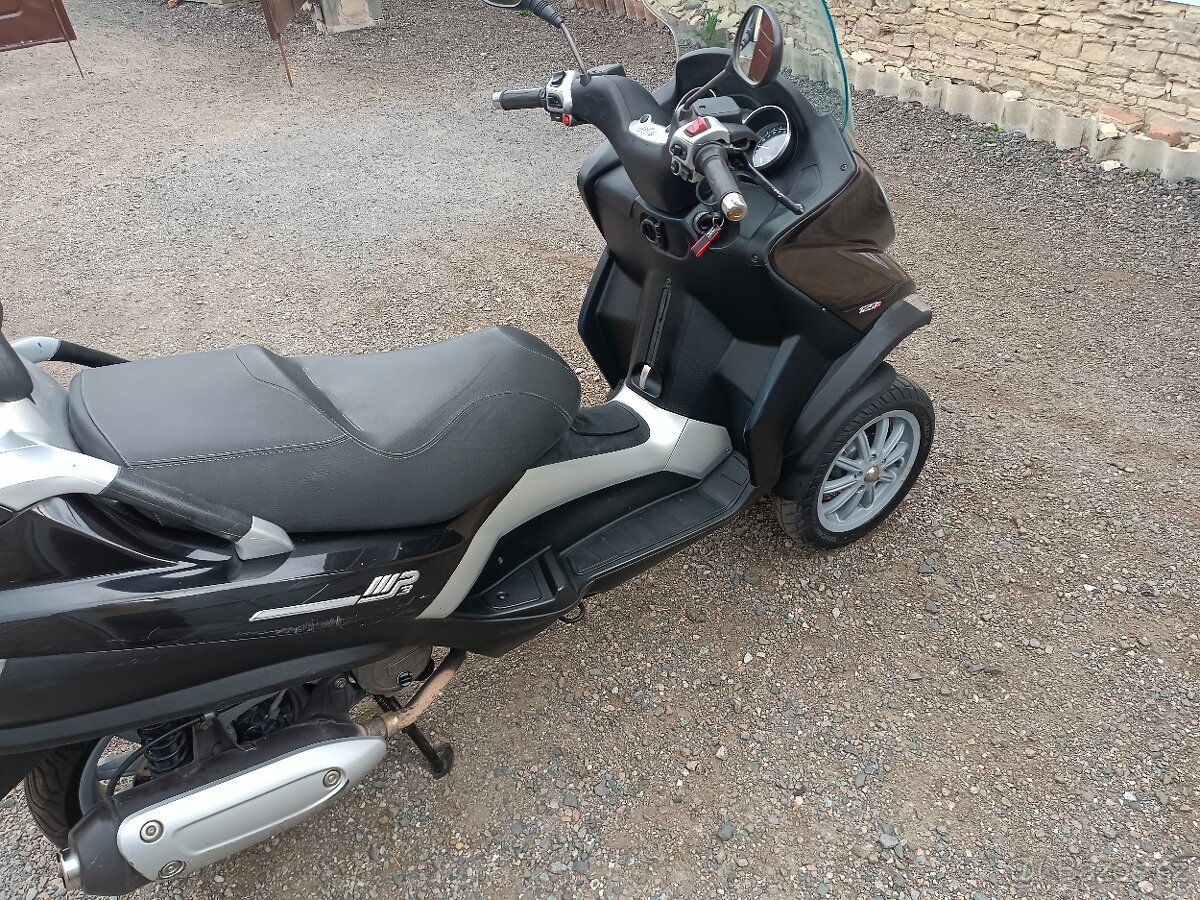 Piaggio mp3 125i - 9