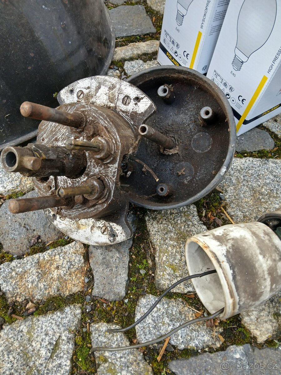 Stará nádražní lampa - 9