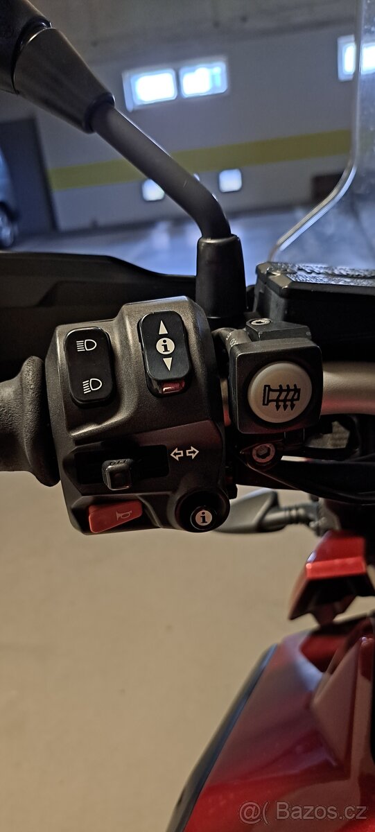 Triumph tiger explorer 1200 - 9