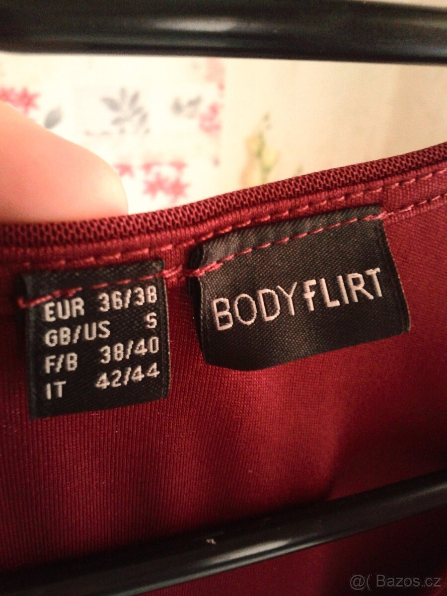 Elegantní společenské šaty 36/38 - 9