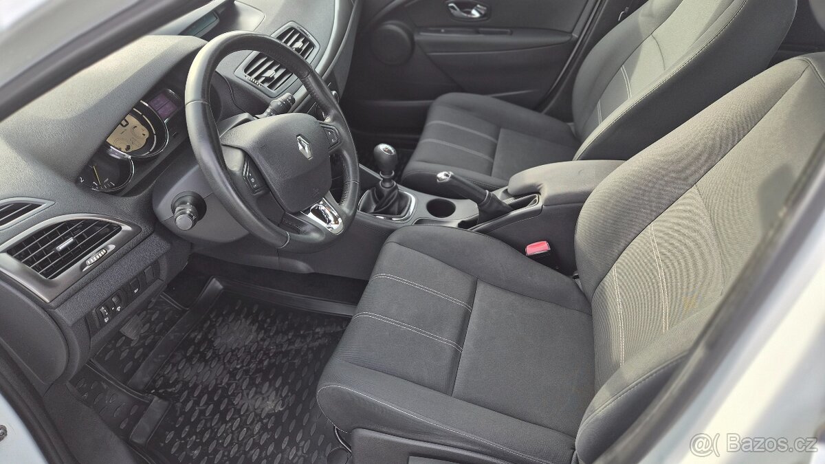 Renault Megane III 1.5 DCi model 2015 - 9