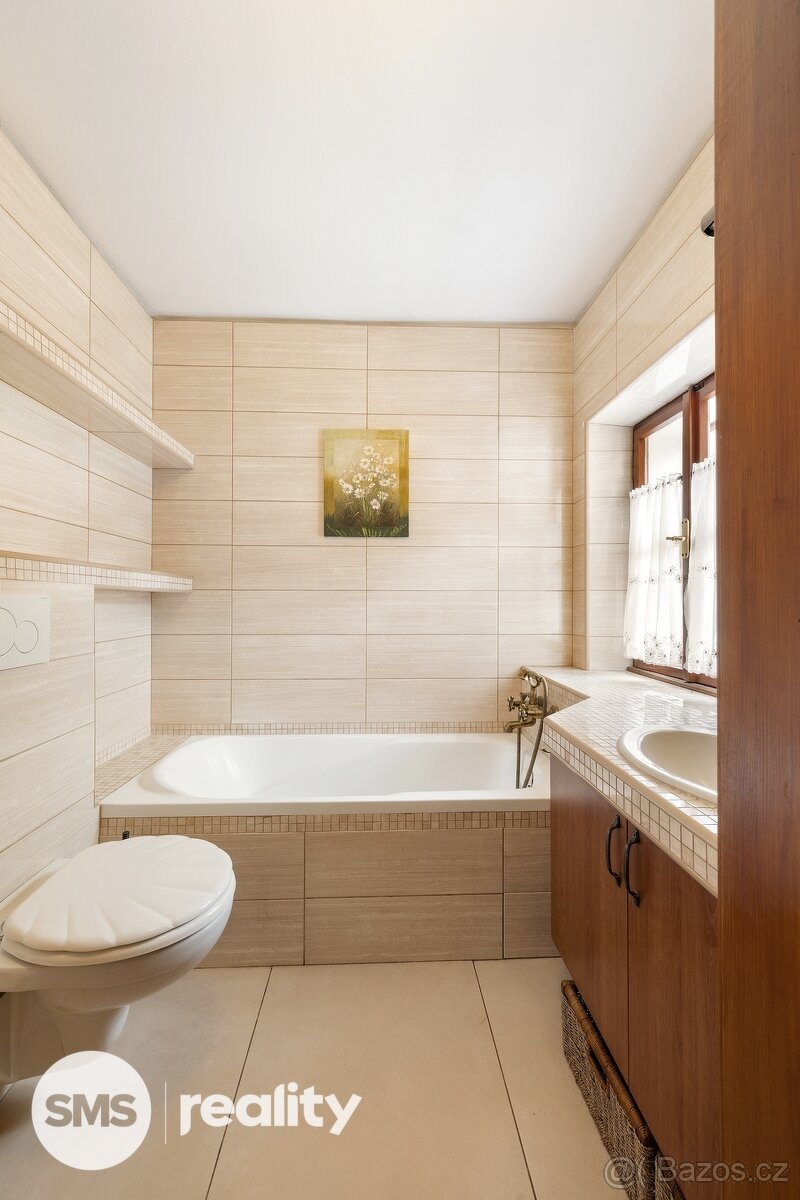 Prodej rodinného domu 4+kk po kompletní rekonstrukci - 9
