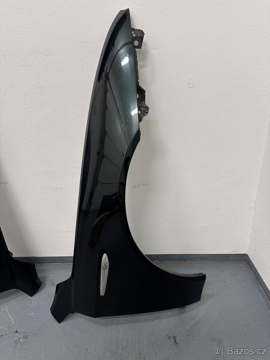 Alfa Romeo 159 přední část vozidla v barvě 580/A Předek - 9