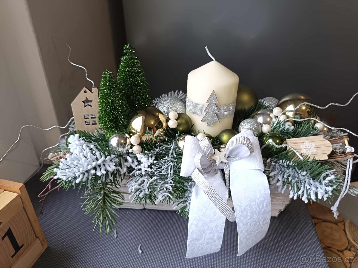 Adventní věnce a vánoční dekorace - 9