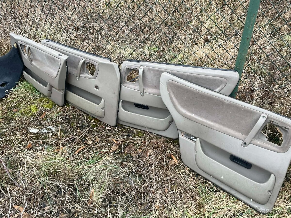 Saab 9000 Anniversary na díly - 9