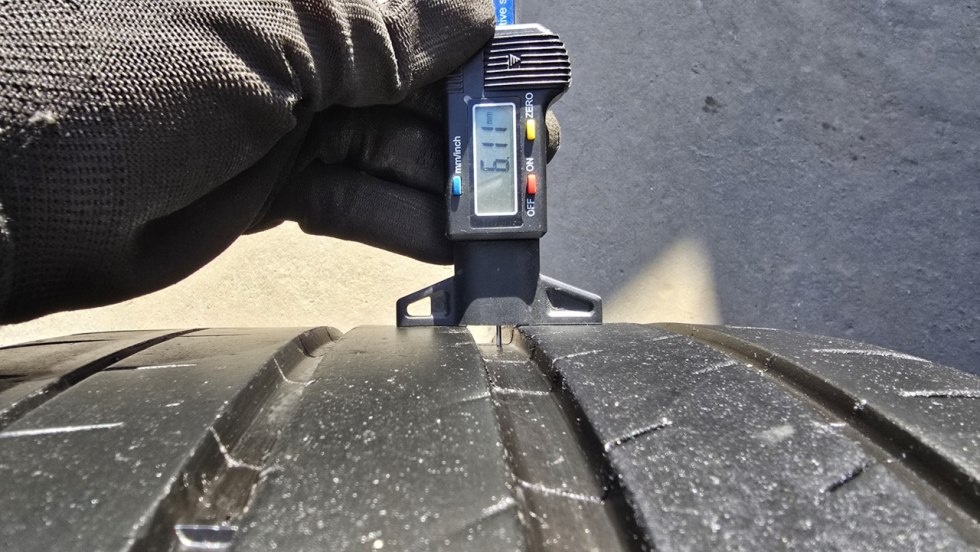 Letní pneu 275/30/20 Michelin - 9