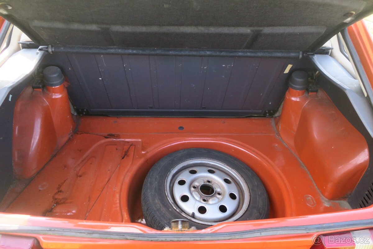 FORD ESCORT 1.1i - 9