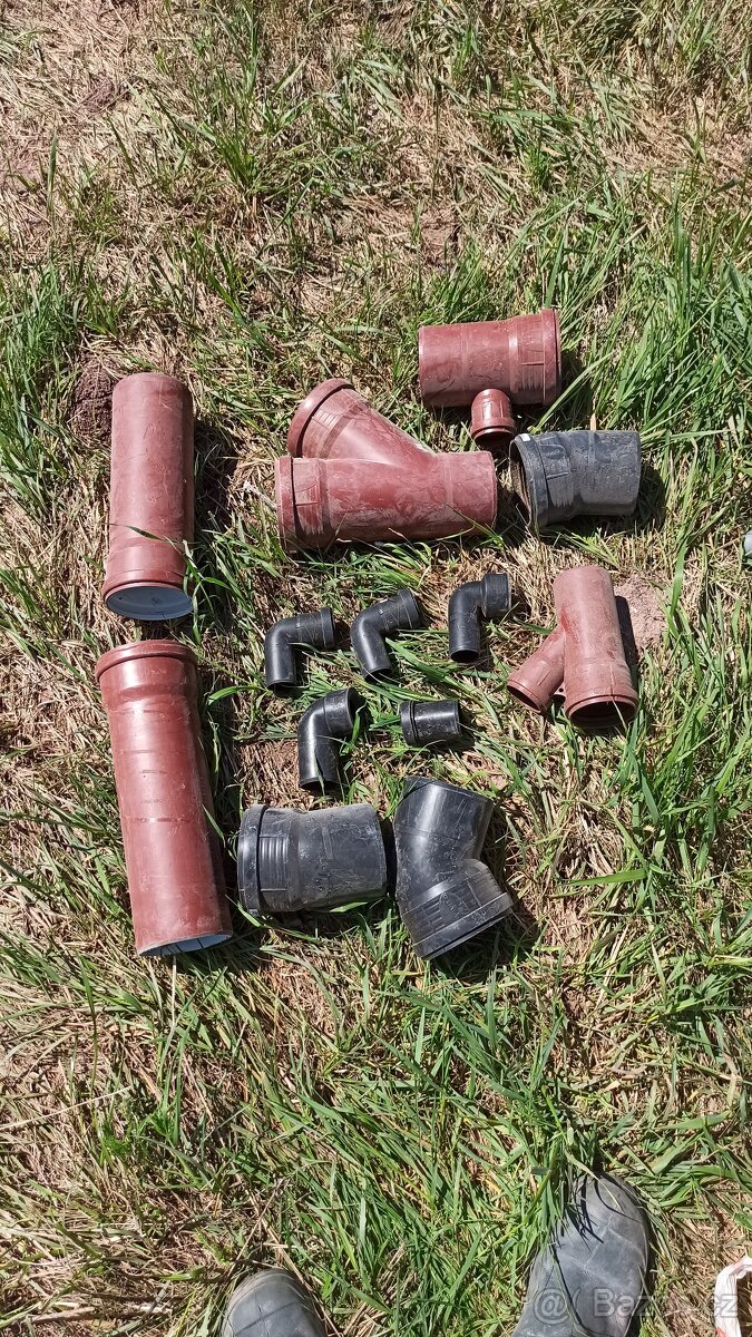 Potrubí, kolena, víčka, zátky. redukce, KG a HT, objímky - 9