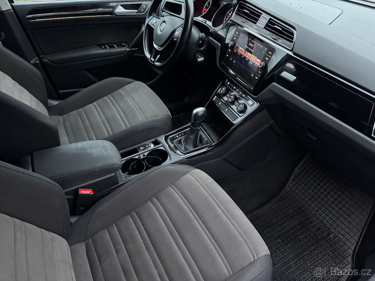 TOURAN 1.5TSI 110kW DSG HIGHLINE 2x KOLA KOUP. V ČR ODP. DPH - 9