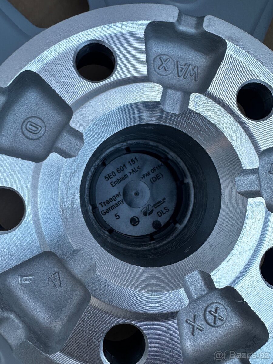 5x112 R19 8J ET45 Škoda Superb - 9