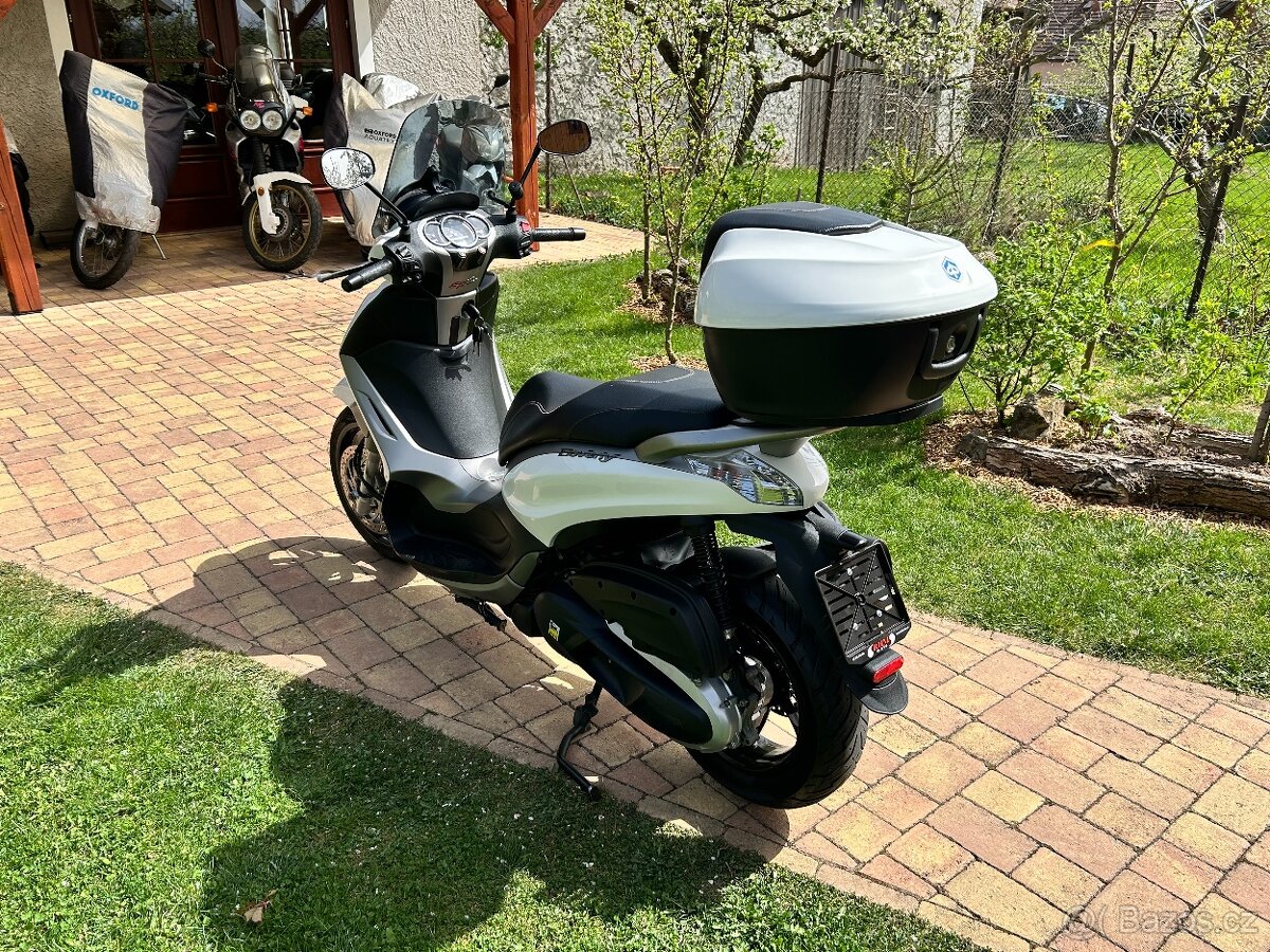 Piaggio Beverly 350 - 9