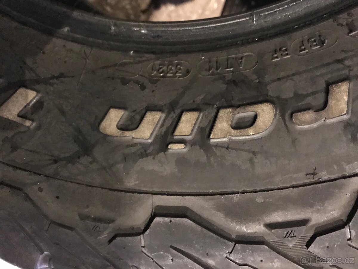 285/70 R17 all-terrain T/A KO2 BFGoodrich - 9