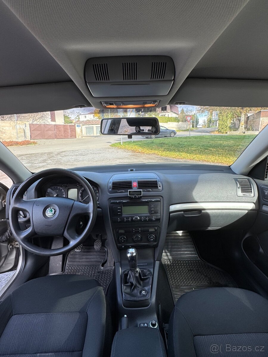Škoda Octavia 2 1.6 FSI - 9