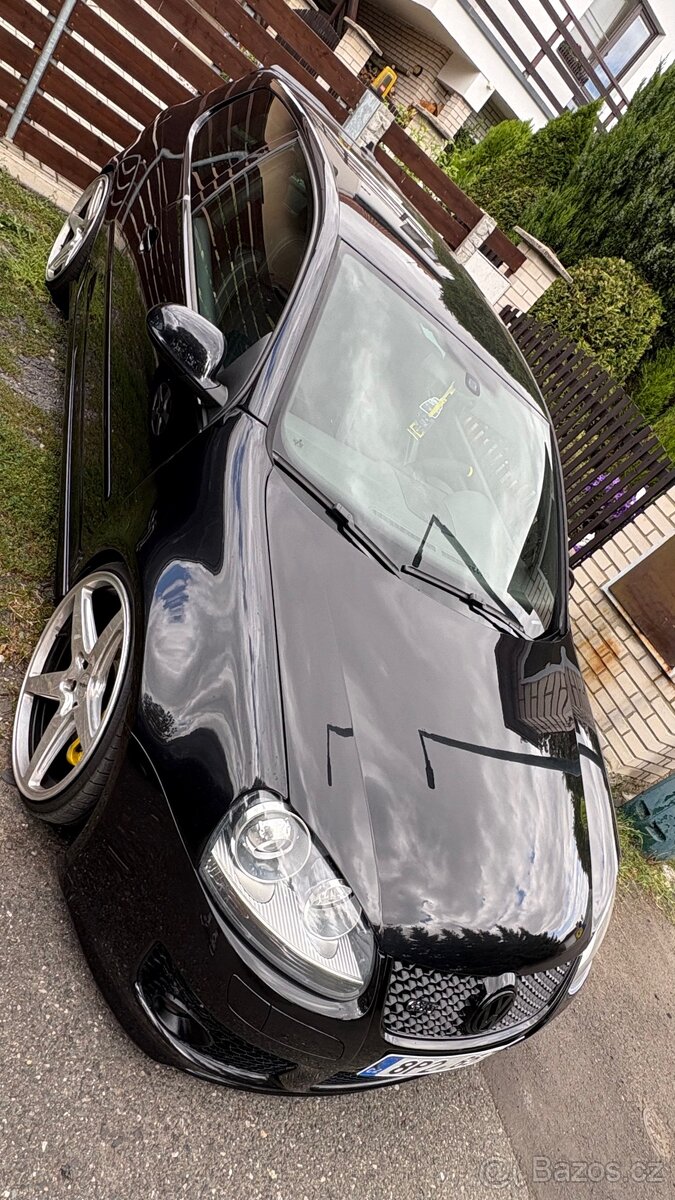 Volkswagen Golf GTI Pirelli - 9
