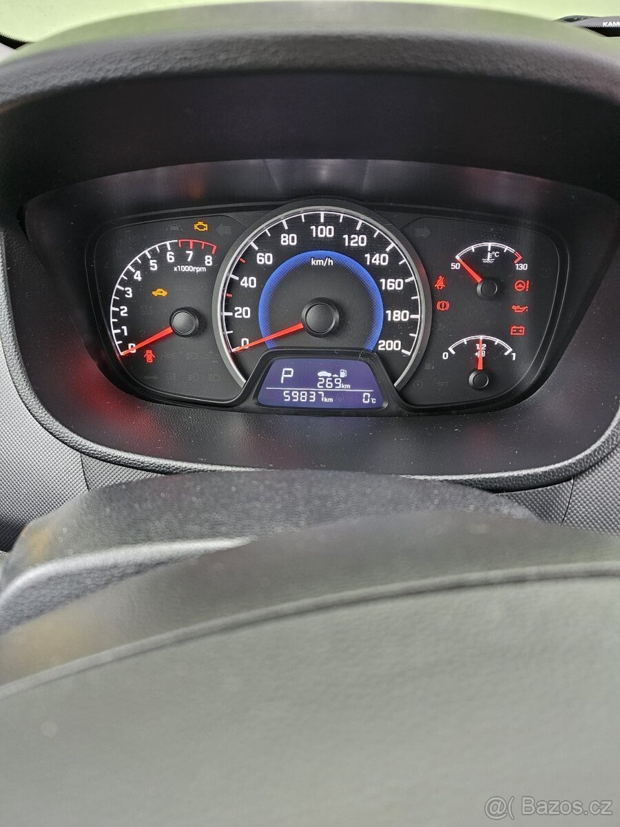 Hyundai i10 automat - 9