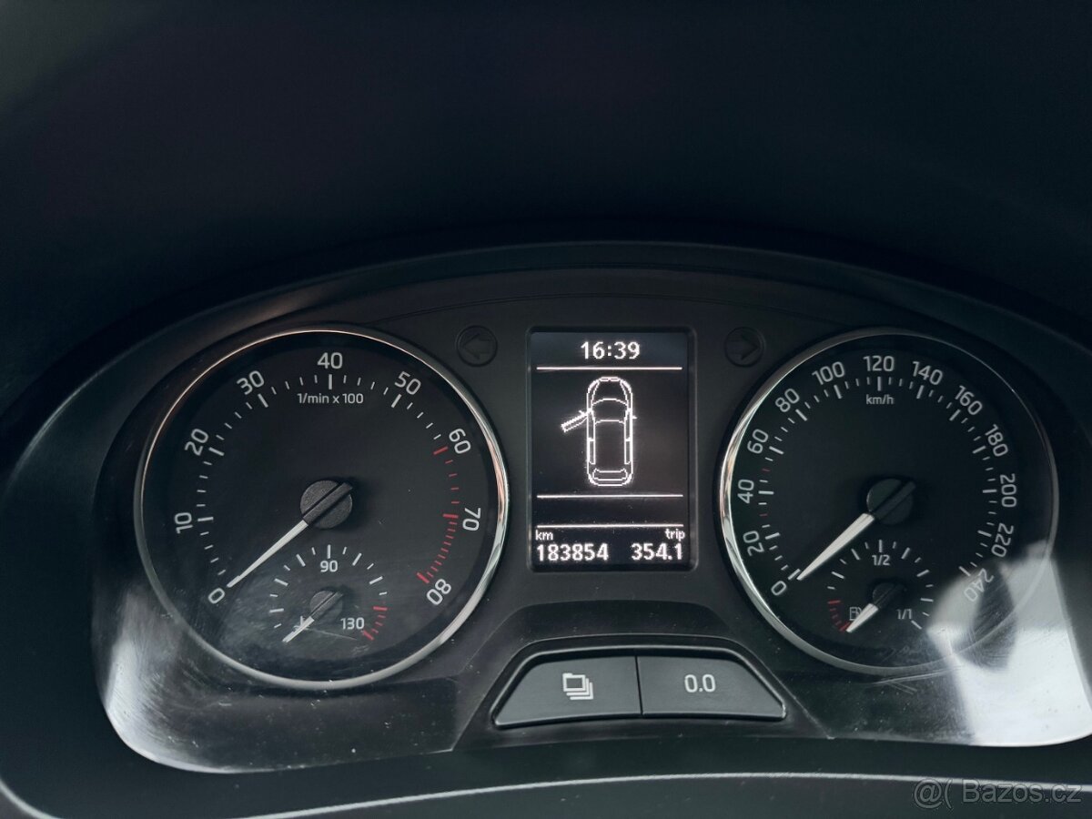 Škoda Rapid Spaceback 1.2 TSI alu - 9