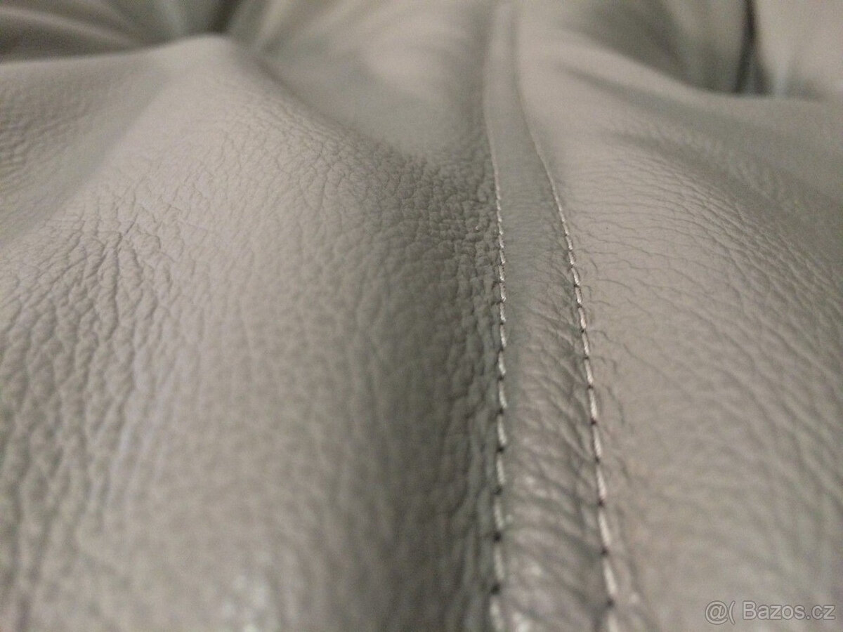 Sada Togo Ligne Roset z pravé kůže šedé, 5dílná (3, 2, 1, ro - 9