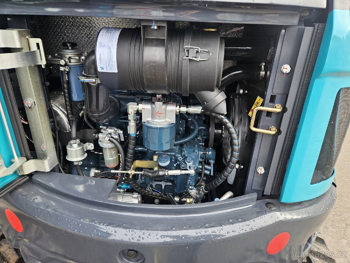 RYPADLO BAGR PÁSOVÝ 4000KG SUNWARD KUBOTA - 9