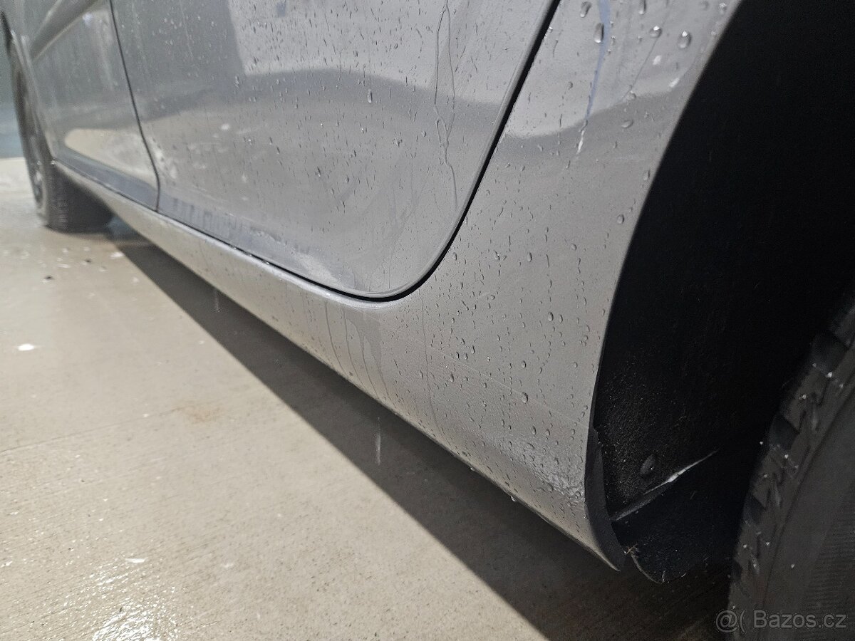 VOLKSWAGEN GOLF V 1.6MPi -75KW - 9