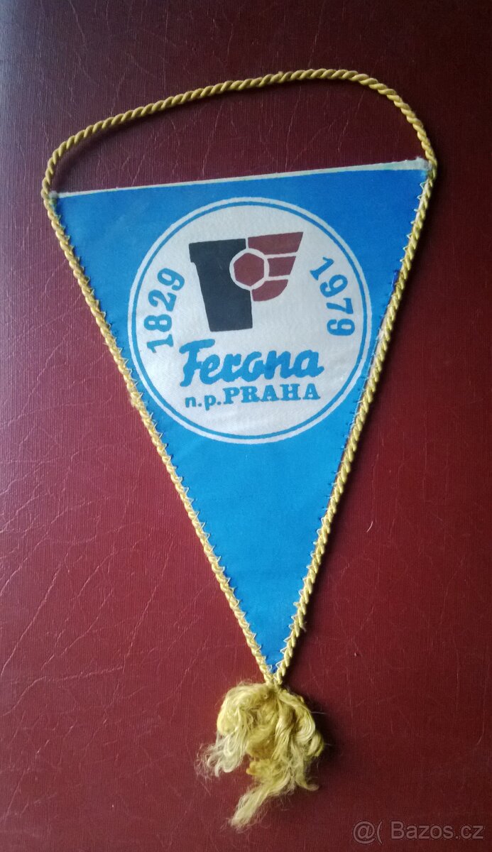 Vlaječky 8 kusů - 9