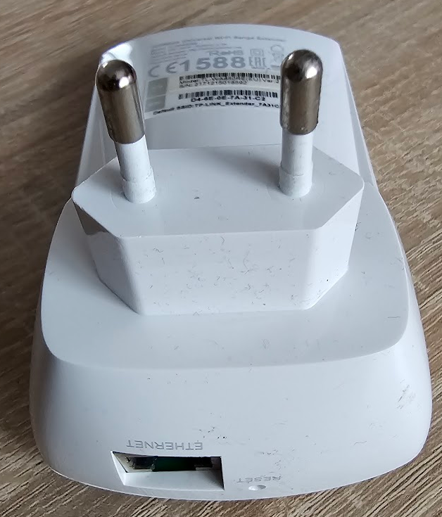 WiFi extendery D-Link DAP-1620 + TP-Link TL-WA850RE - 9