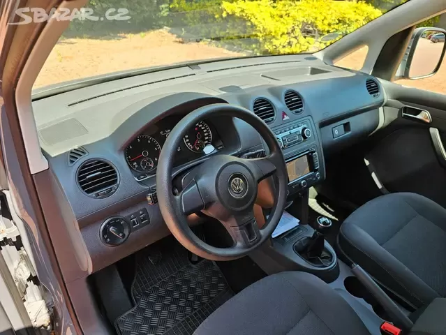 VW Cady Maxi 2.0 TDI 103kw,7.sedadel,Tažné,Navi,Tempomat - 9