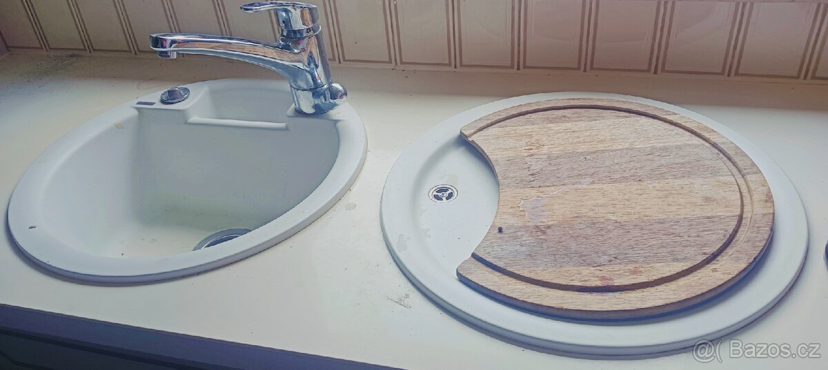 Landhaus kuchyně 720cm - 9